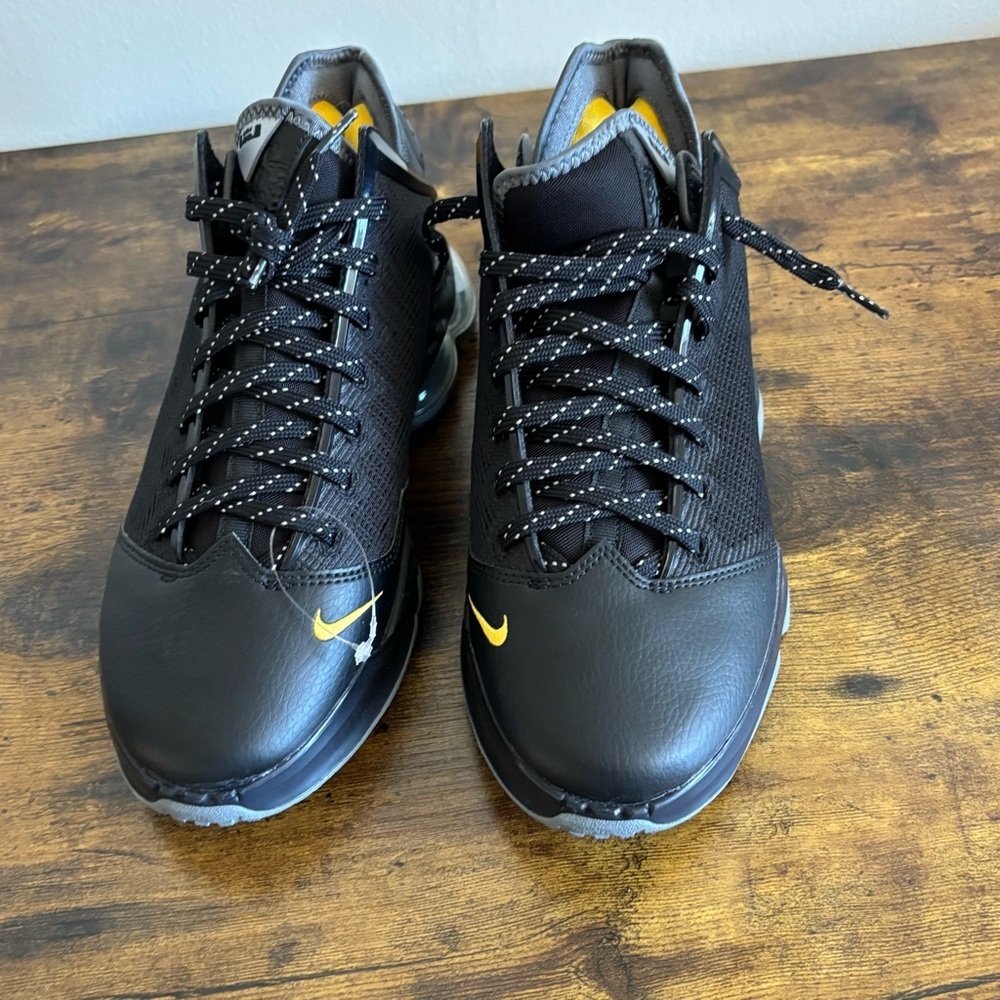 LeBron 19 Low 'Witness' sneakers - Picture 8 of 14